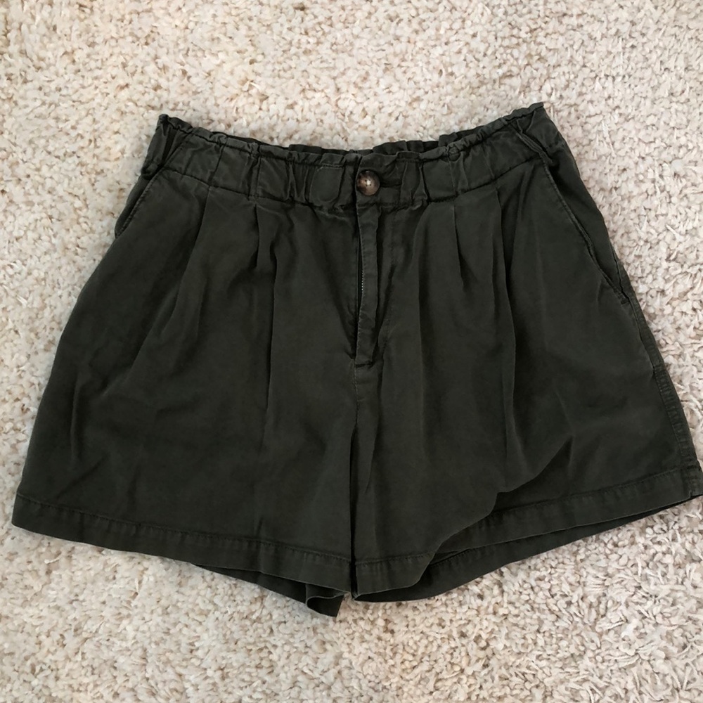Loft Women's Green Shorts, Size S